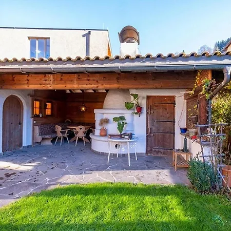 Tirola Stadl Vroni Hansl *