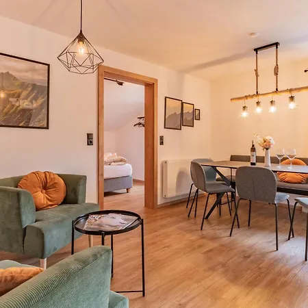 Tirola Stadl Vroni Hansl